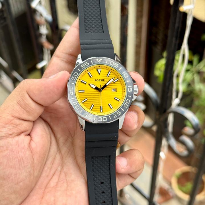 Fossiil  Yellow Chronograph Men’s Watch