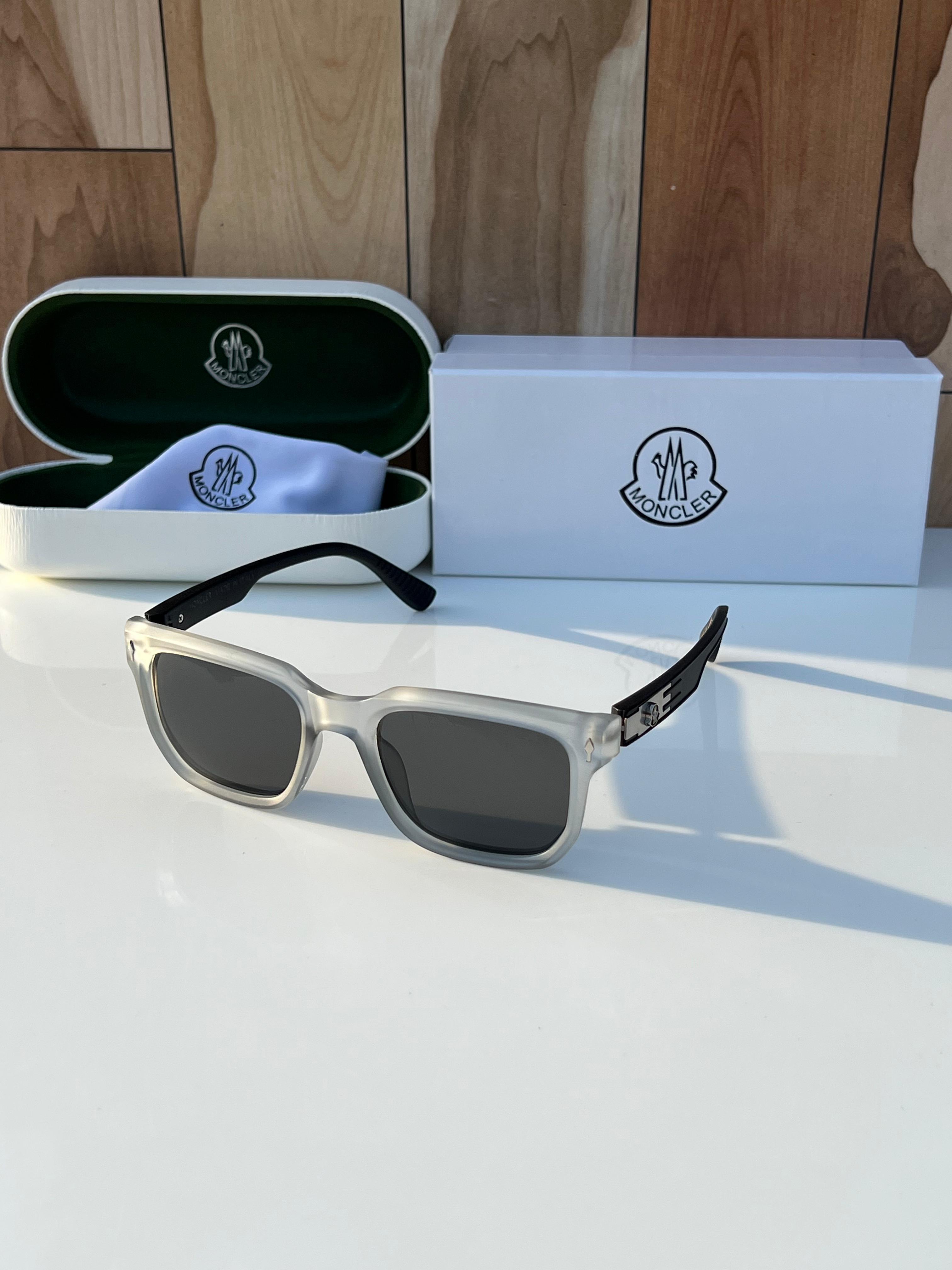 Mo_nc_ler 7507 grey black A